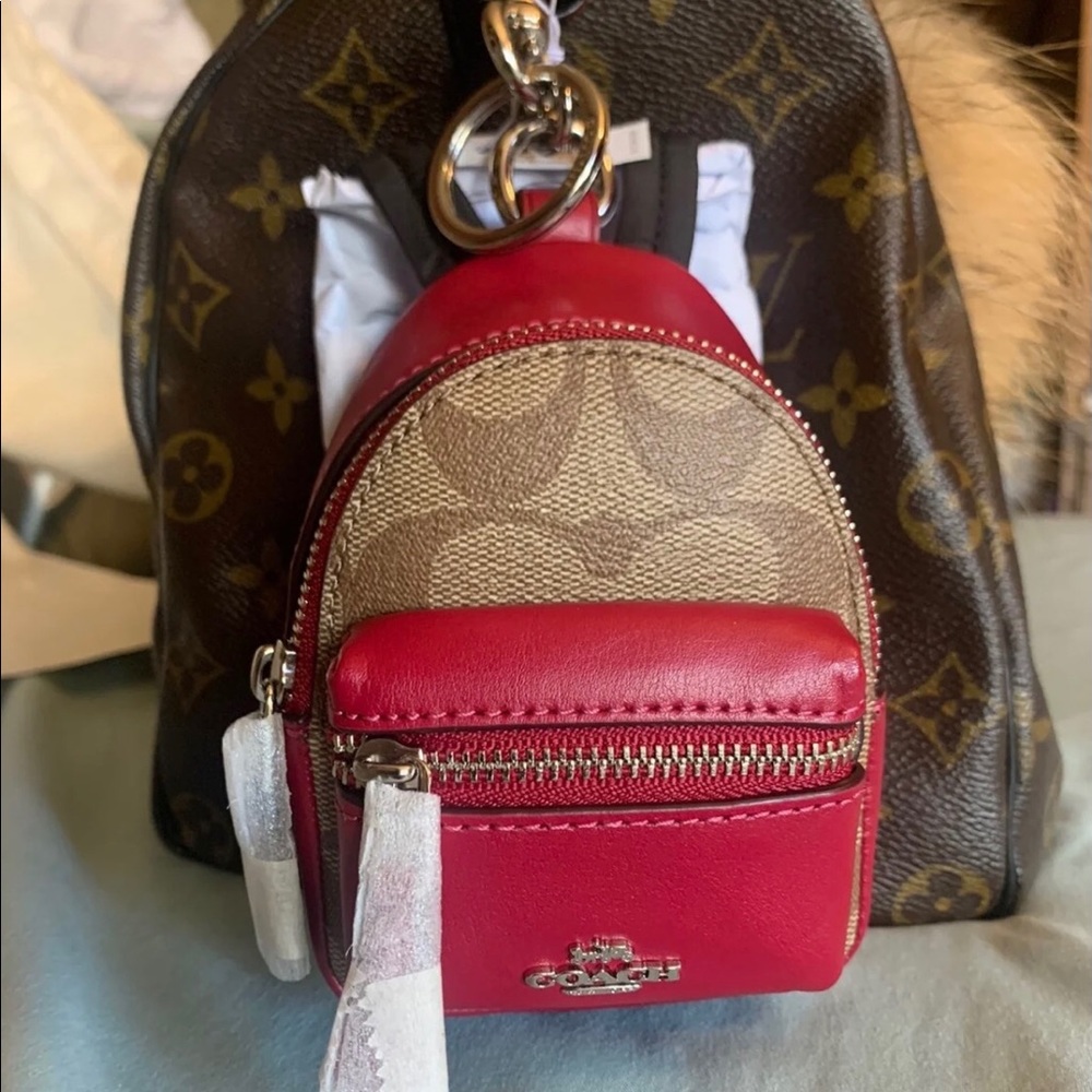 Coach 🌺 mini backpack coin case keychain NWT - Picture 15 of 15